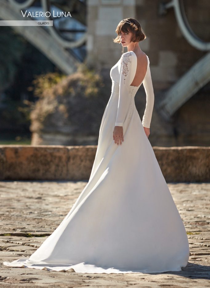 VESTIDO NOVIA ESPALDA DESCUBIERTA MODELO GLADIS VALERIO LUNA