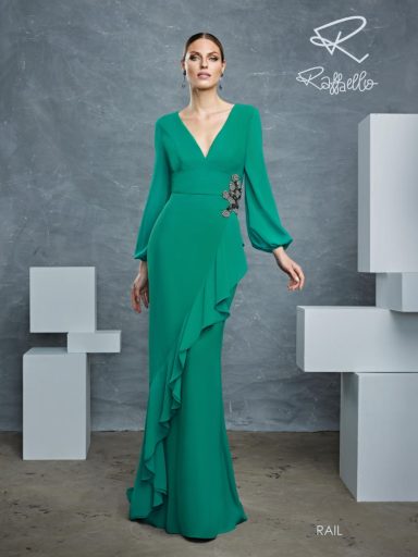 Vestido modelo rail Madrina Raffaello Esthefan
