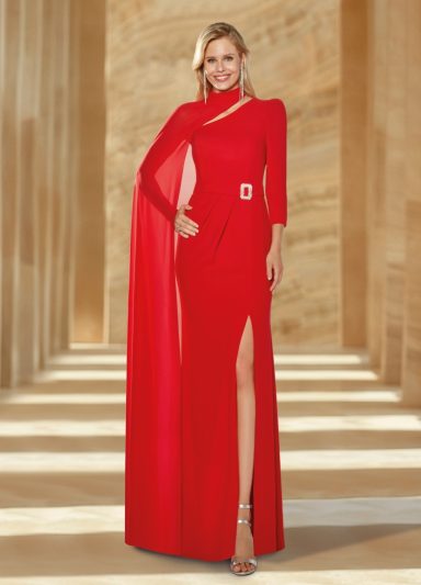 NATI JIMENEZ VESTIDO ROJO LARGO